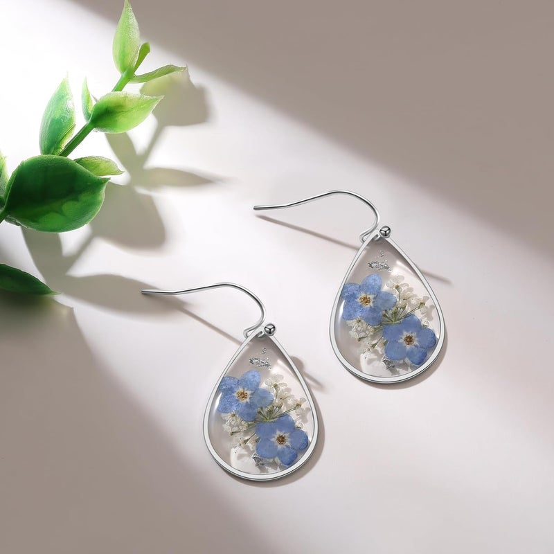 AUNTESIGN Store Forget-Me-Not and Queen Anne's Lace Pressed Wildflower Earrings | Pressed Flower Earrings | Handmade Drop and Dangle Earrings | Gift for Woman - Image 3